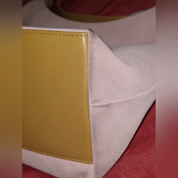 💗Vintage Gucci Pink Suede Shoulder Bag❣️ - Picture 13 of 16